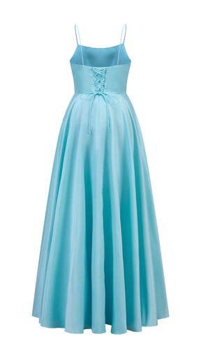 Abito da sera con spalline sottili e gonna a maxi