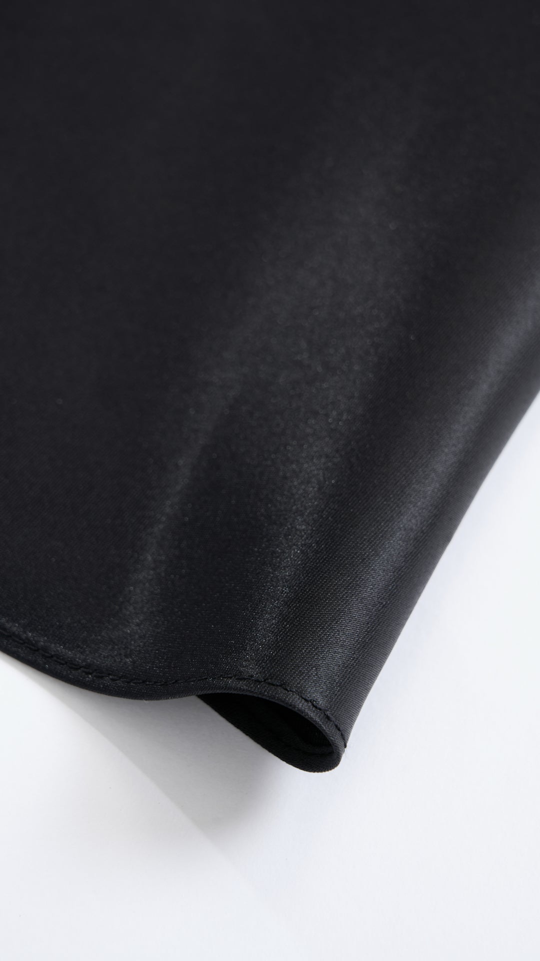 Abito da sera con spalline sottili e gonna a maxi