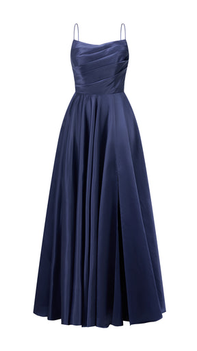 Abito da sera con spalline sottili e gonna a maxi