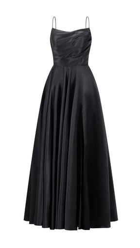 Abito da sera con spalline sottili e gonna a maxi