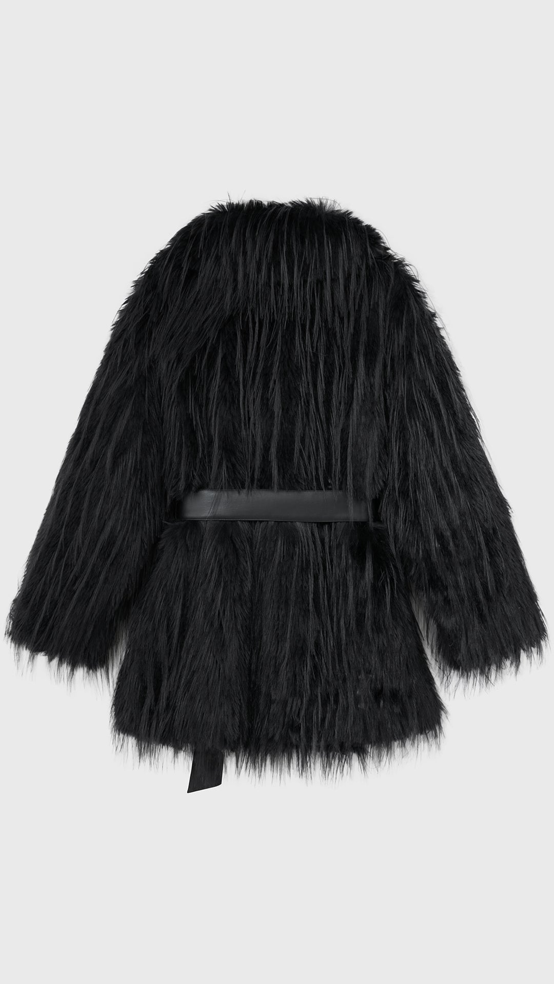 Cappotto corto in pelliccia sintetica a frange con cintura