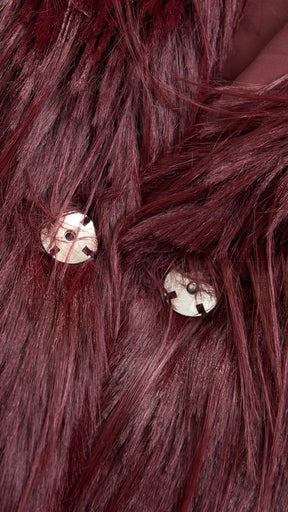 Cappotto corto in pelliccia sintetica a frange con cintura