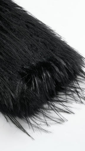 Cappotto corto in pelliccia sintetica a frange con cintura