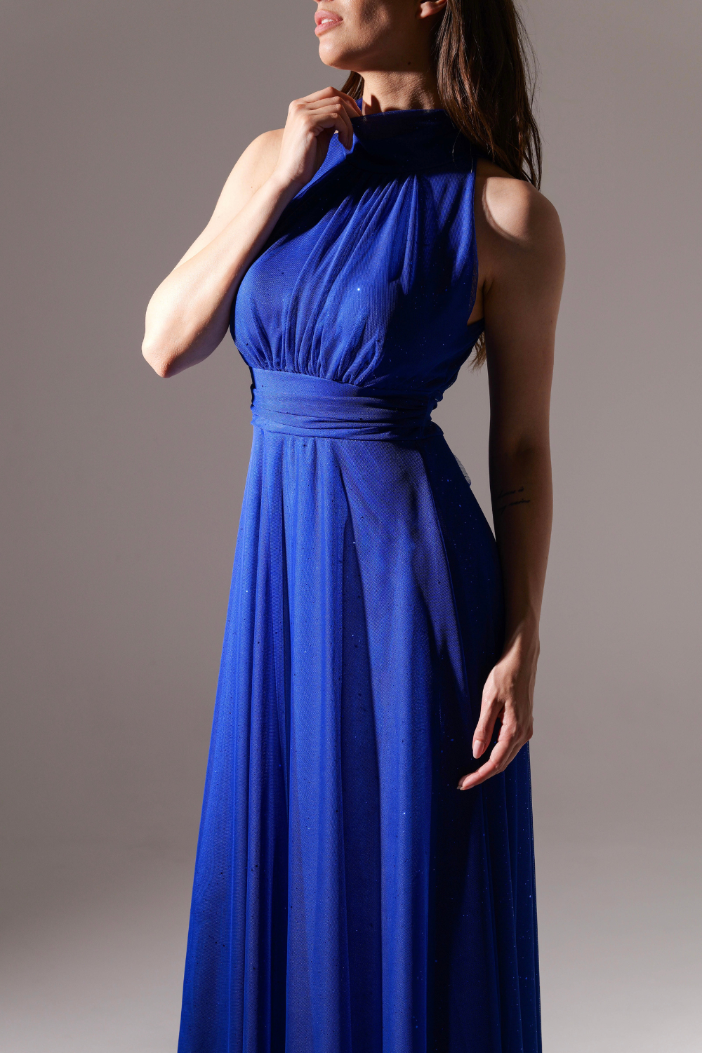 Abito in tulle con scollo all'americana Caterina