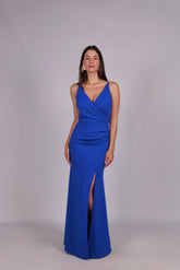 Abito “Loreta” – Eleganza drappeggiata con spacco frontale