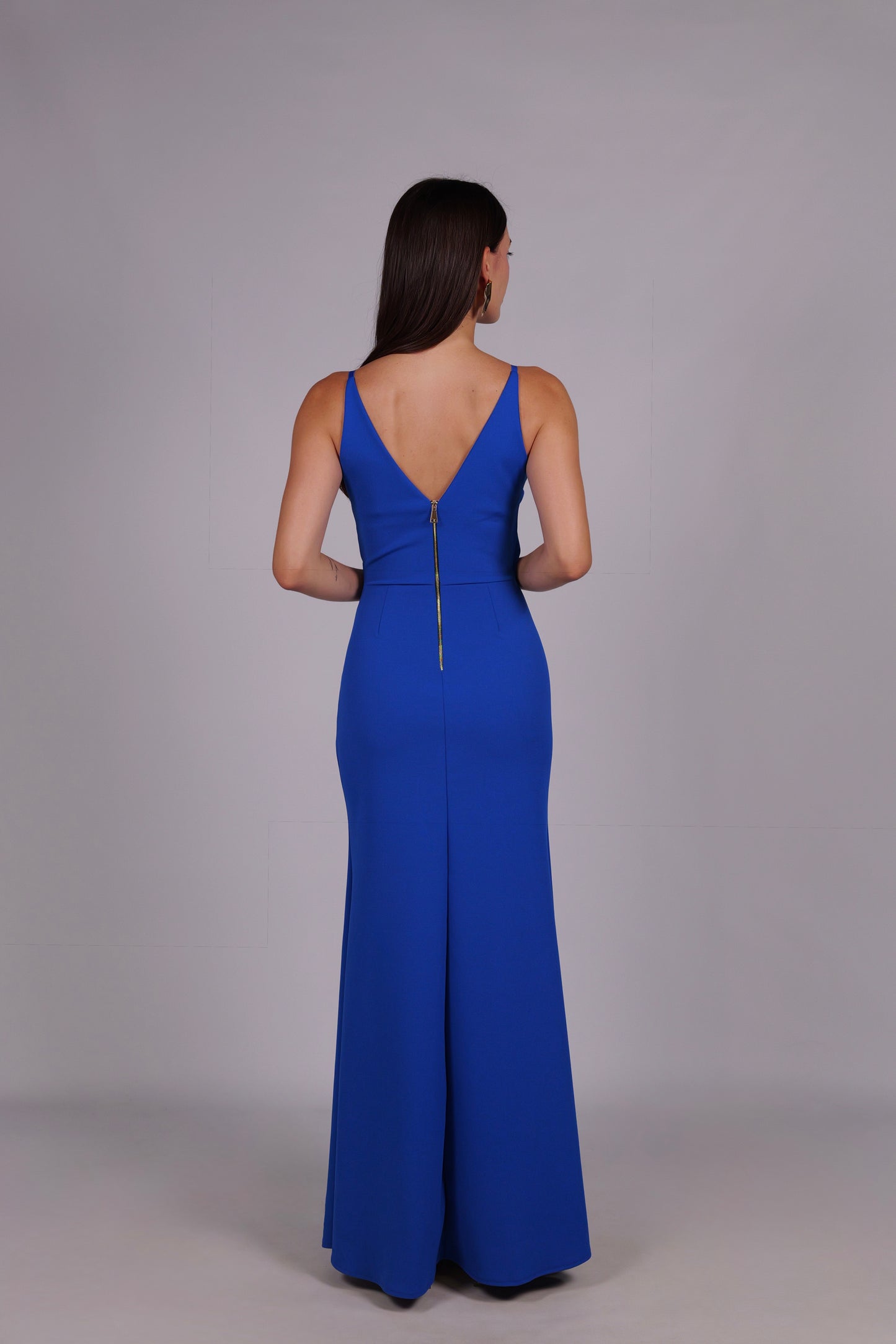 Abito “Loreta” – Eleganza drappeggiata con spacco frontale