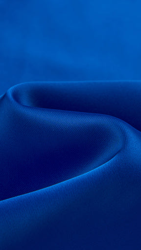 Abito lungo elegante senza maniche con scollo a collo drappeggiato e dettaglio a fibbia, in tessuto fluido, per cerimonie e occasioni speciali