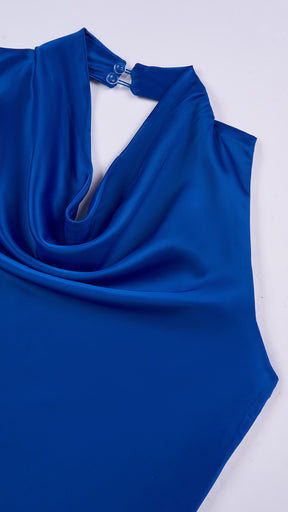 Abito lungo elegante senza maniche con scollo a collo drappeggiato e dettaglio a fibbia, in tessuto fluido, per cerimonie e occasioni speciali