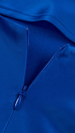 Abito lungo elegante senza maniche con scollo a collo drappeggiato e dettaglio a fibbia, in tessuto fluido, per cerimonie e occasioni speciali