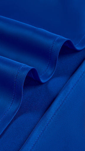 Abito lungo elegante senza maniche con scollo a collo drappeggiato e dettaglio a fibbia, in tessuto fluido, per cerimonie e occasioni speciali