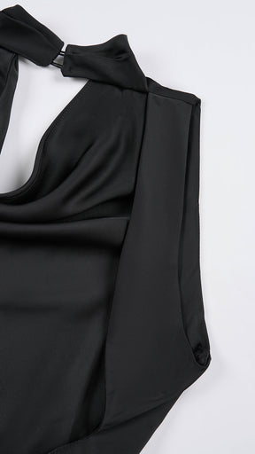 Abito lungo elegante senza maniche con scollo a collo drappeggiato e dettaglio a fibbia, in tessuto fluido, per cerimonie e occasioni speciali