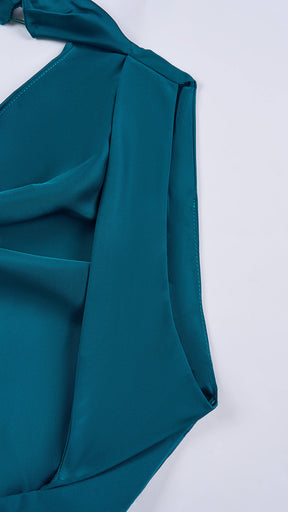 Abito lungo elegante senza maniche con scollo a collo drappeggiato e dettaglio a fibbia, in tessuto fluido, per cerimonie e occasioni speciali