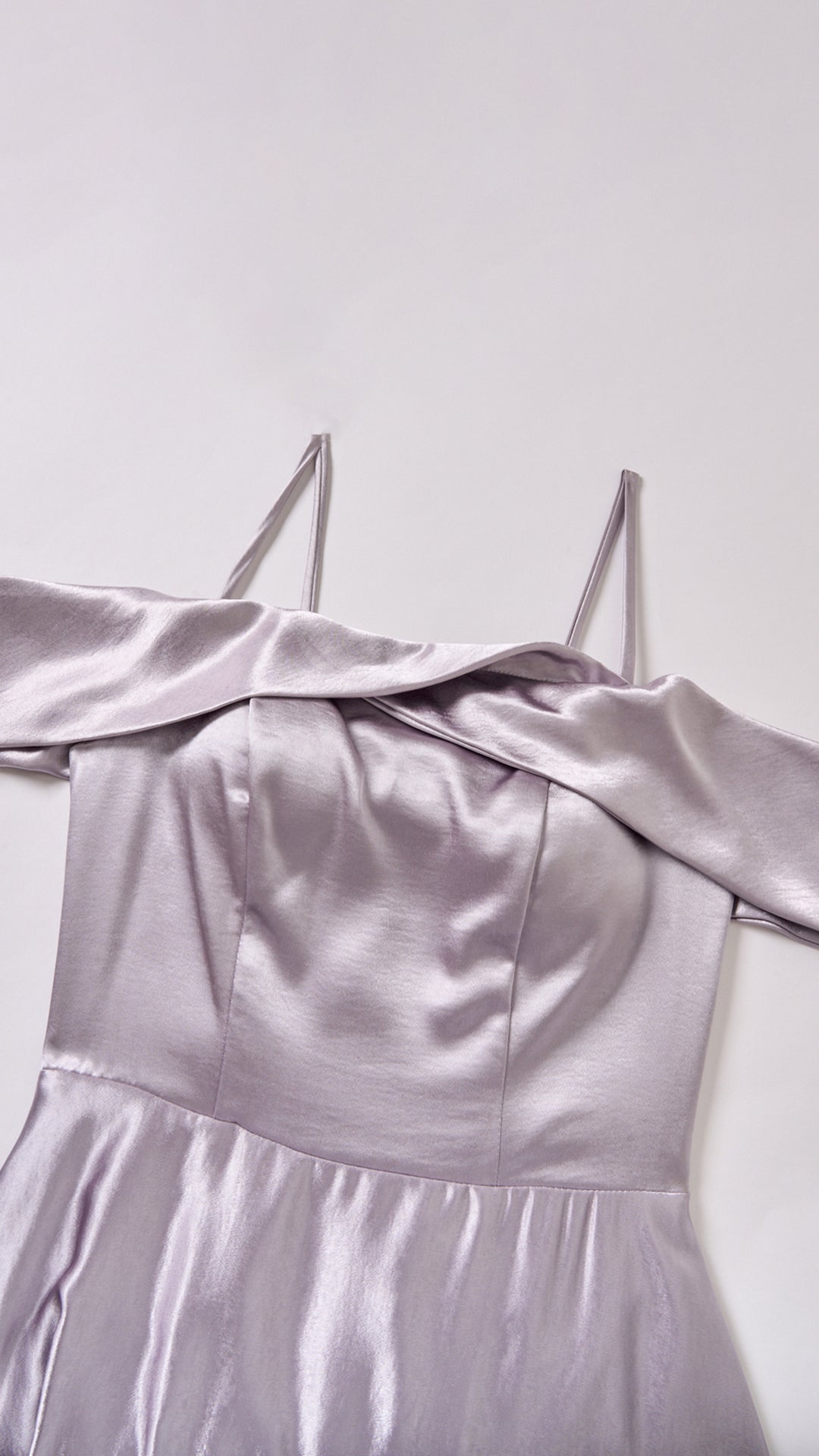 Vestito Lungo Satin Donna con Colletto Alto e Spalle Scoperte, Abito Elegante Cerimonia Busto Arricciato e Gonna Svasata