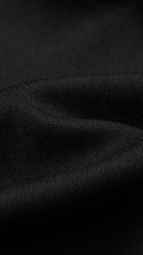 Abito midi elegante a spalline sottili con scollo a fascia, tessuto jacquard floreale e dettaglio a croce sul retro