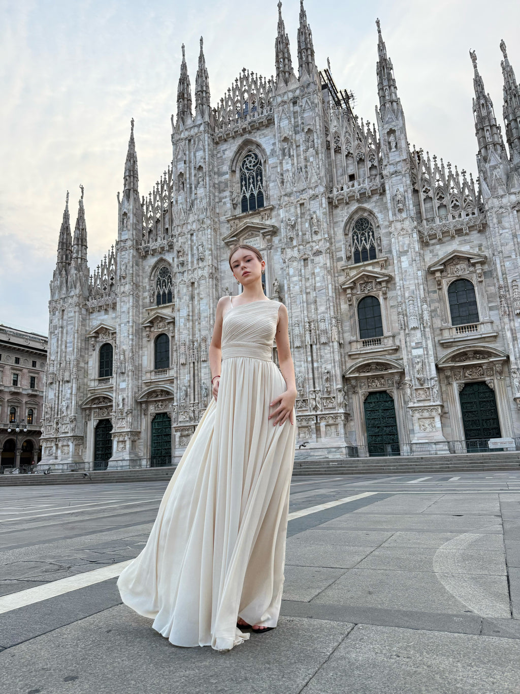 Long asymmetrical tulle dress Luna