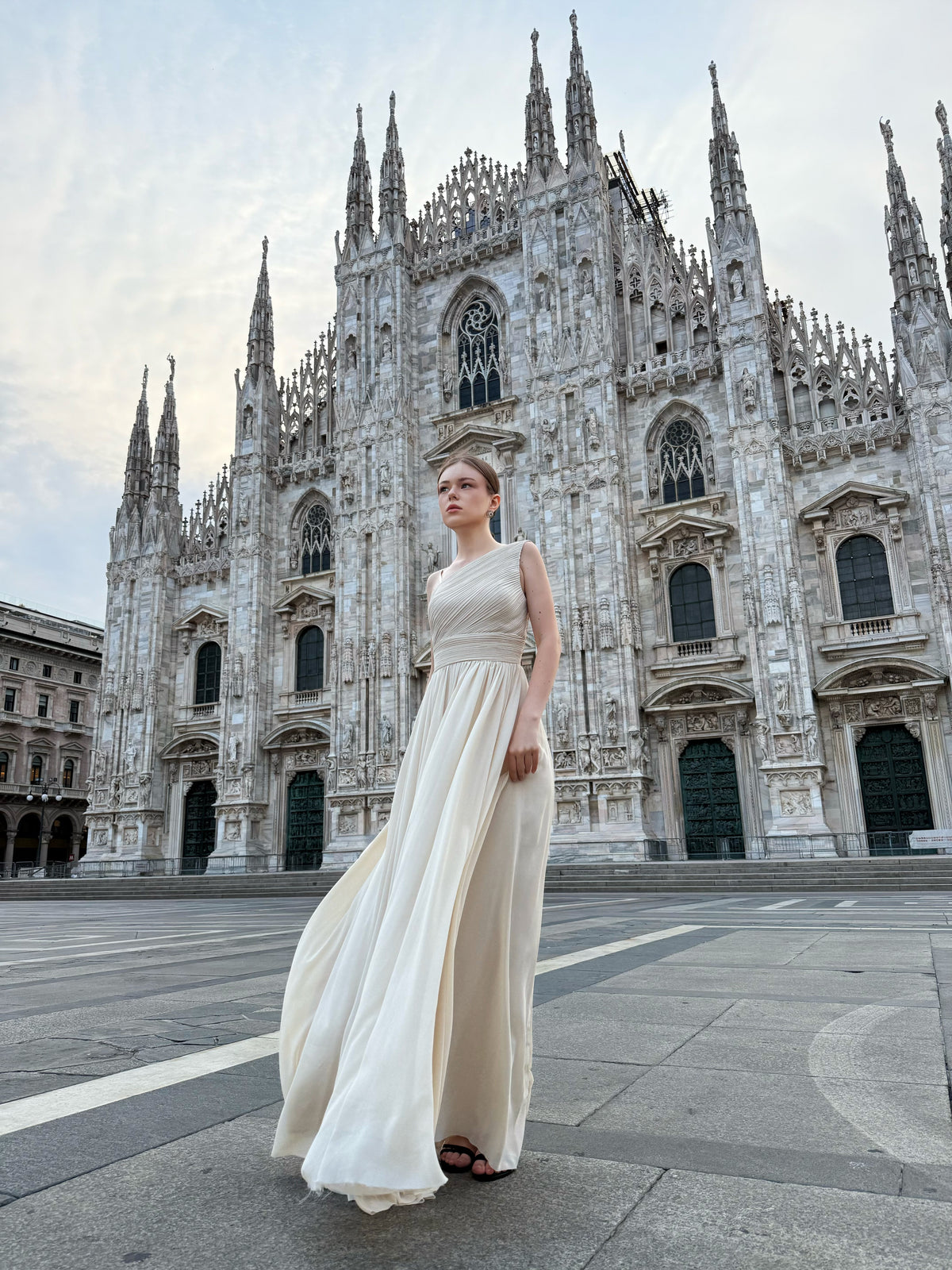 Long asymmetrical tulle dress Luna