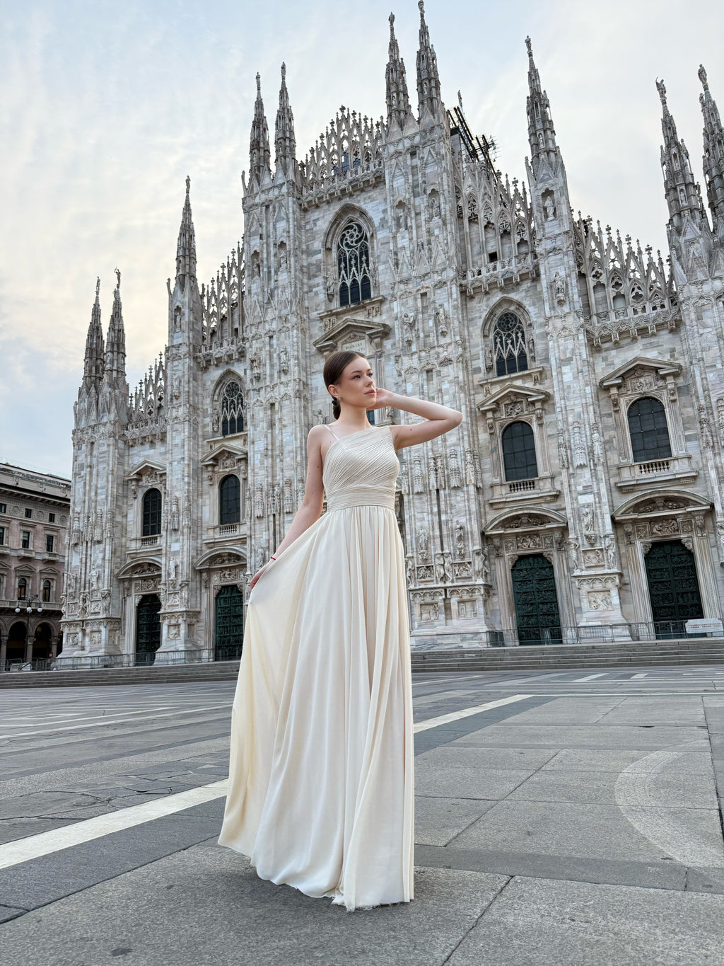 Long asymmetrical tulle dress Luna