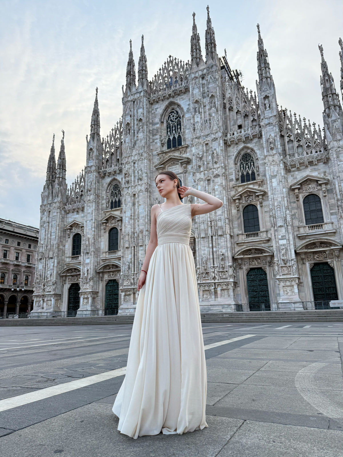 Long asymmetrical tulle dress Luna