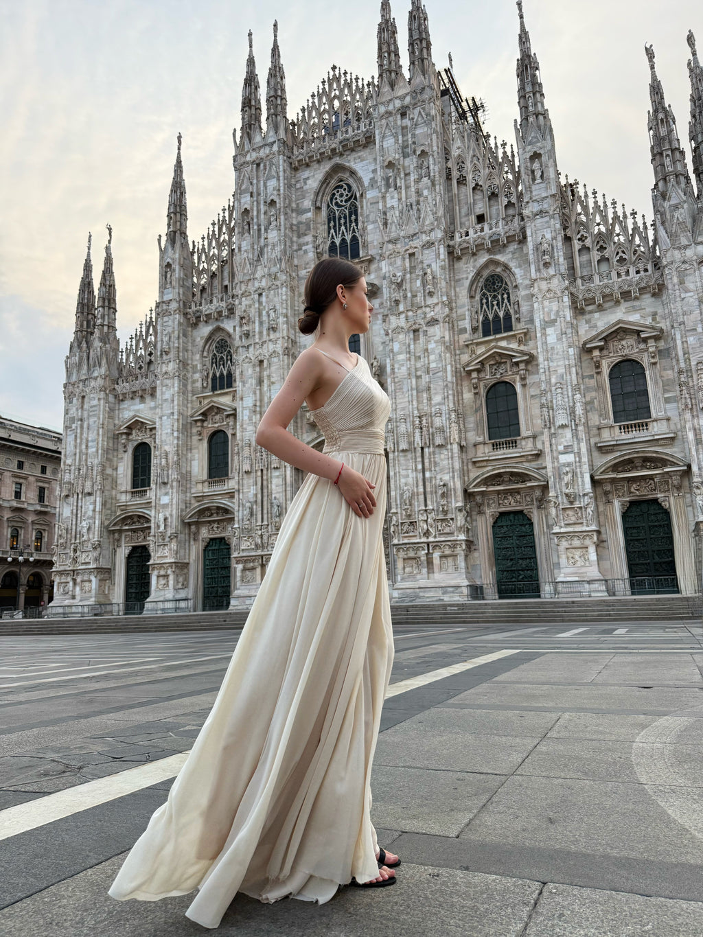 Long asymmetrical tulle dress Luna