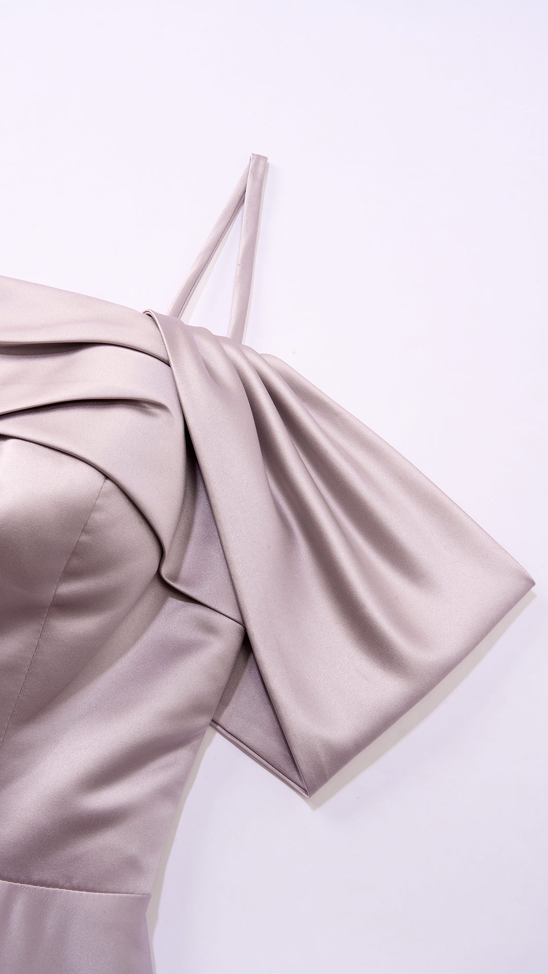 Vestito Lungo Satin Spalline Sottili a Spalla Scoperta, Abito Elegante Donna da Cerimonia con Busto Arricciato e Gonna Ampia（副本）