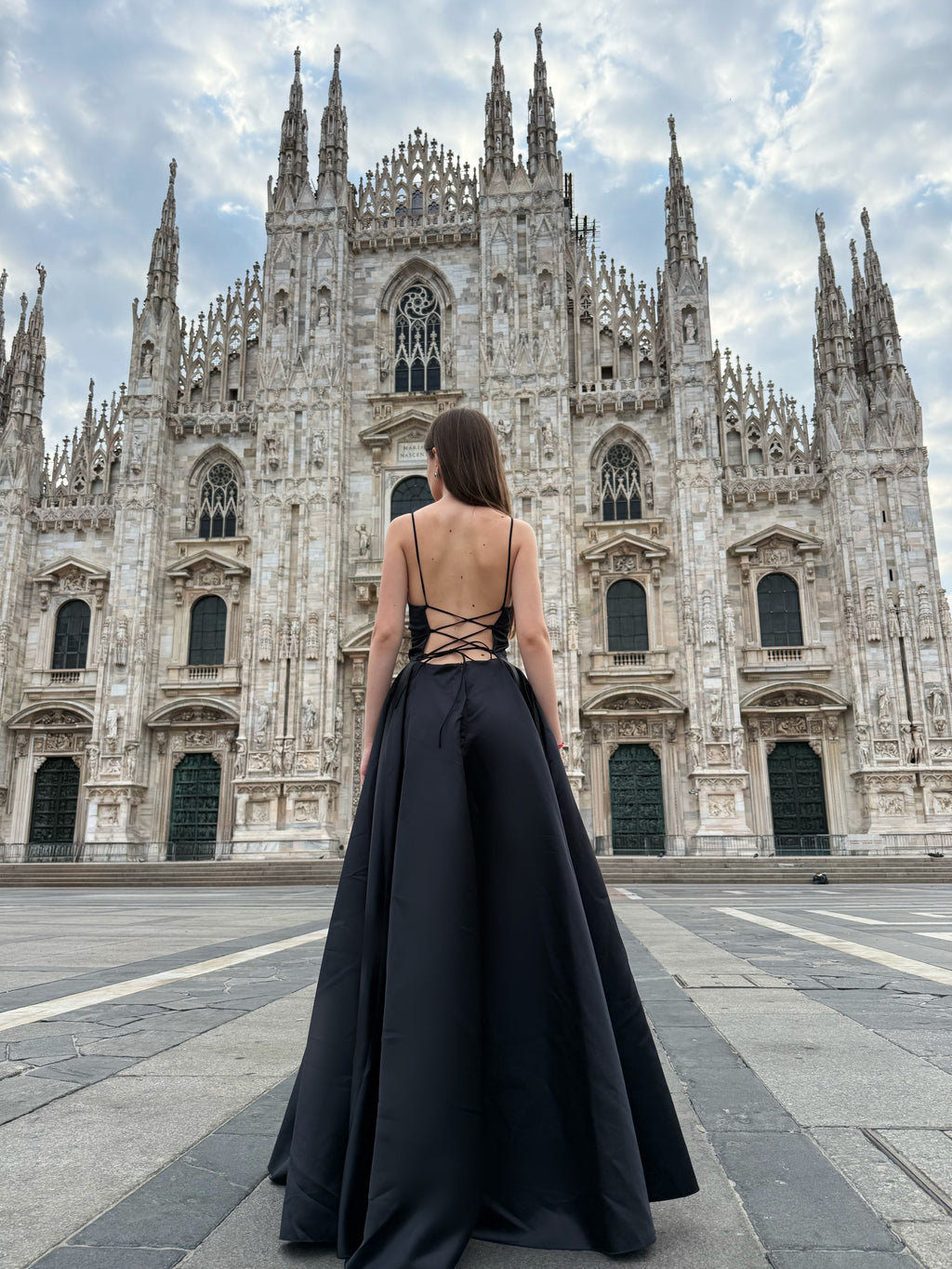 Elegant Long Satin Dress with Thin Straps – “Estella”