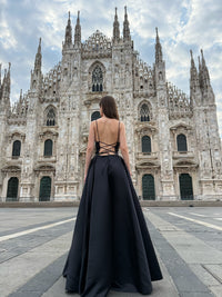 Abito Lungo Elegante in Raso con Spalline Sottili –  “Estella”