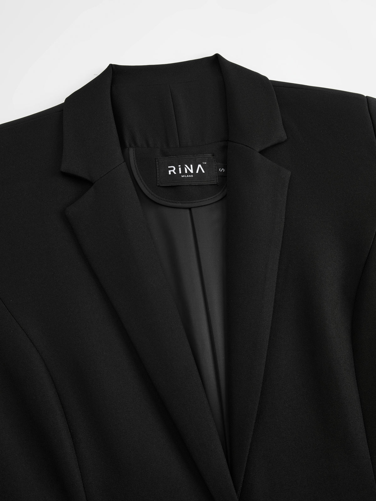 Blazer slim fit da donna: elegante blazer monopetto, adatto per l'ufficio e le occasioni formali.