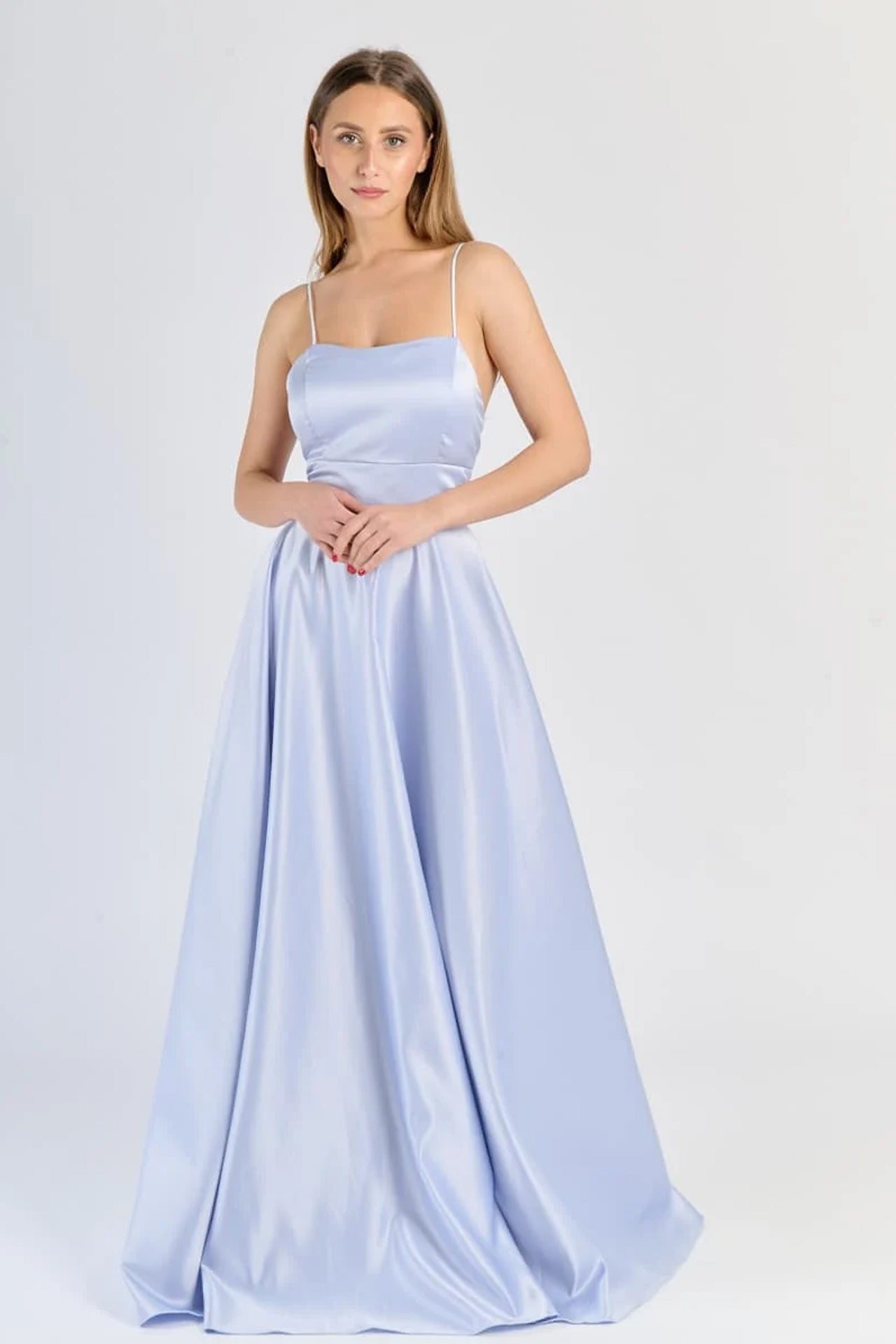 Abito Lungo Elegante in Raso con Spalline Sottili –  “Estella”