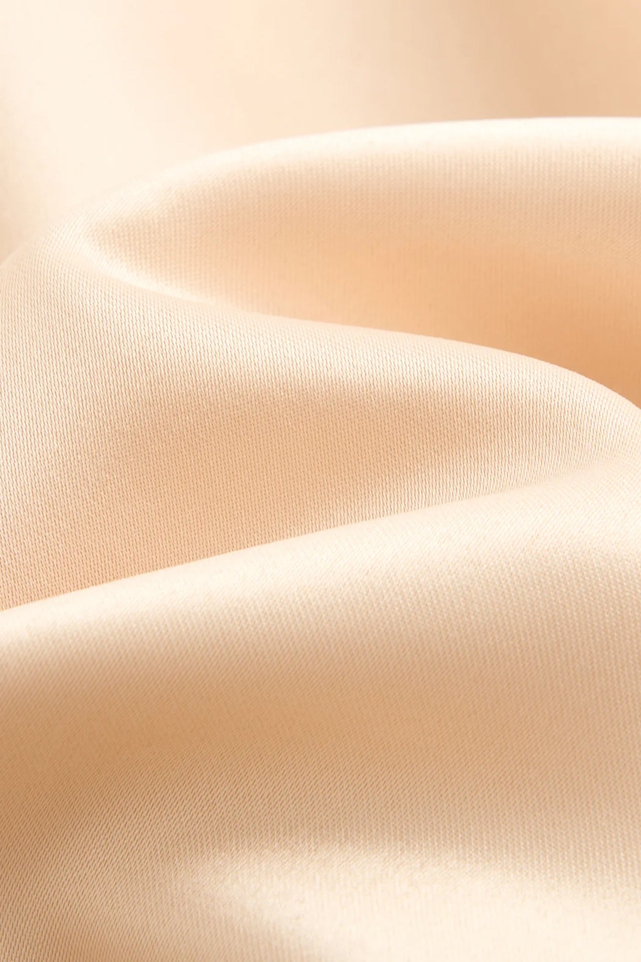 Abito Lungo Elegante in Raso con Spalline Sottili –  “Estella”