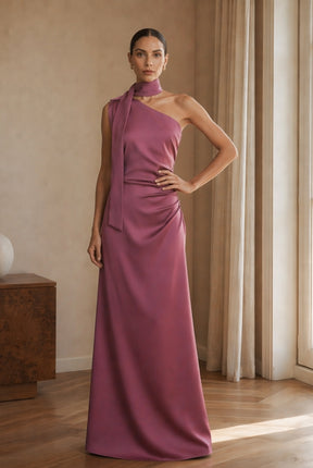 Abito Lungo Monospalla con Collarino e Fiocco in Satin - Eleganza per Matrimoni e Serate Speciali
