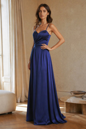 Abito Lungo a Spalline in Satin con Busto a Cuore - Eleganza per Matrimoni e Serate Speciali