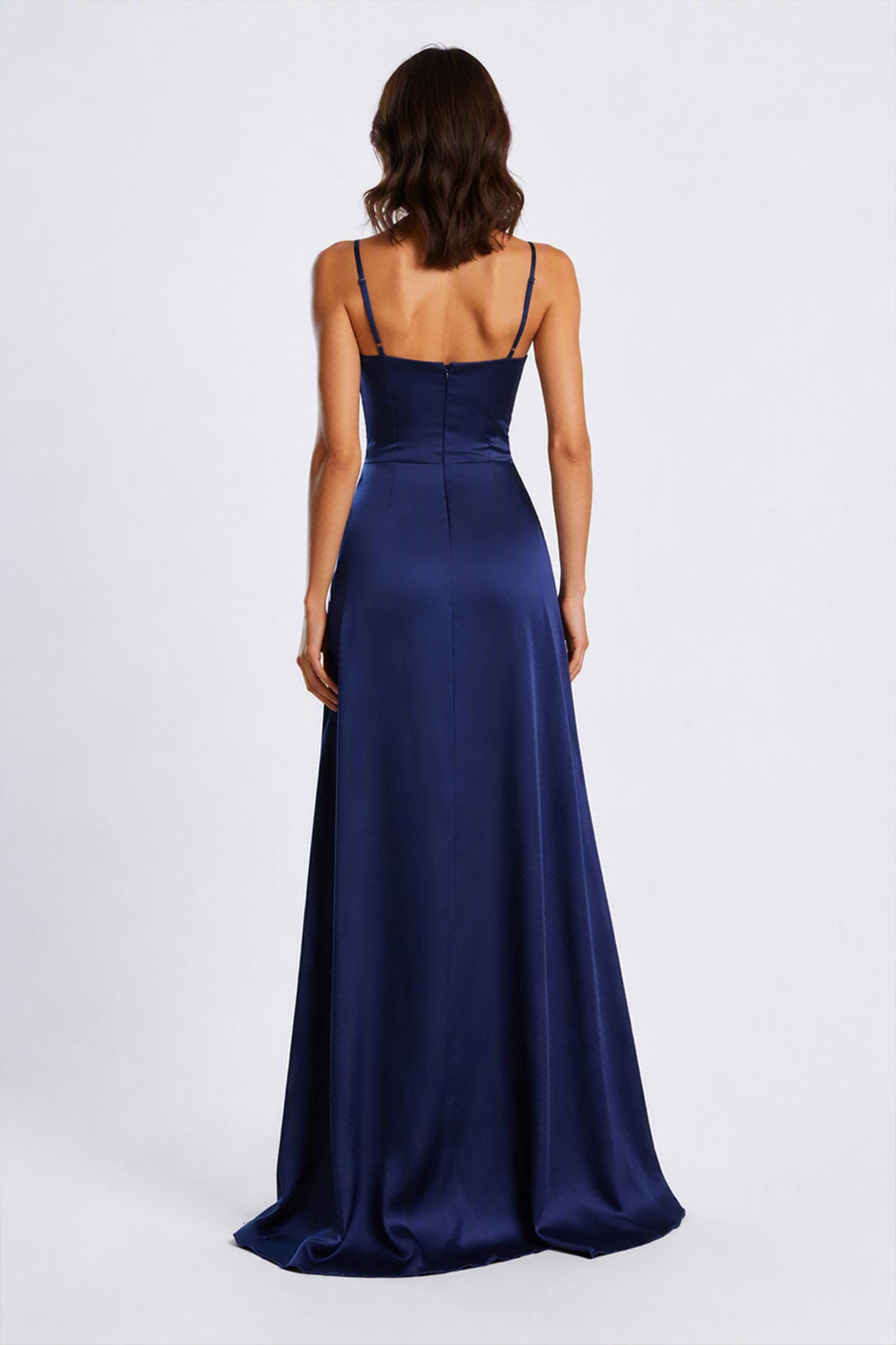 Abito Lungo a Spalline in Satin con Busto a Cuore - Eleganza per Matrimoni e Serate Speciali