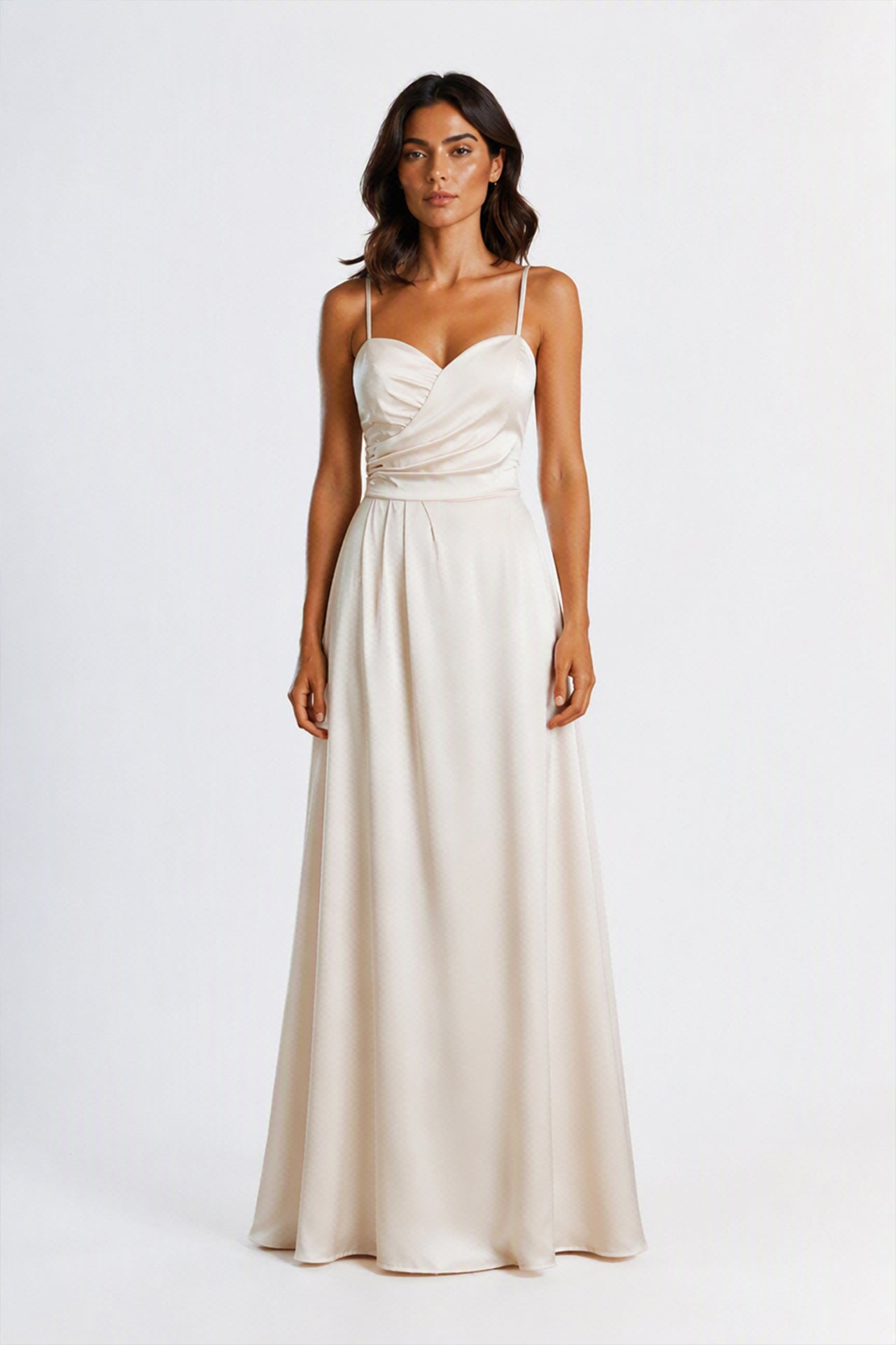 Abito Lungo a Spalline in Satin con Busto a Cuore - Eleganza per Matrimoni e Serate Speciali