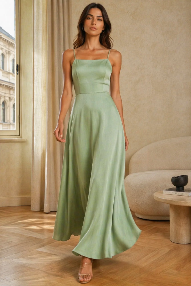 Abito Lungo in Satin con Spalline Sottili e Schiena a Croce - Eleganza per Matrimoni e Serate（副本）