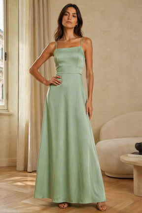 Abito Lungo in Satin con Spalline Sottili e Schiena a Croce - Eleganza per Matrimoni e Serate