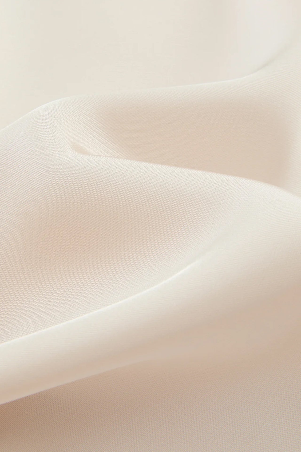 Abito Midi in Satin con Scollatura a Collo d'Anatra e Spalline - Eleganza Asimmetrica per Serate -1