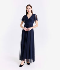 Abito blu scuro in tulle, scollo a V, maniche chiffon, stile intenso
