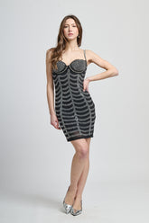 Abito bodycon con paillettes, spalline sottili, decolleté a cuore, stile sgargiante
