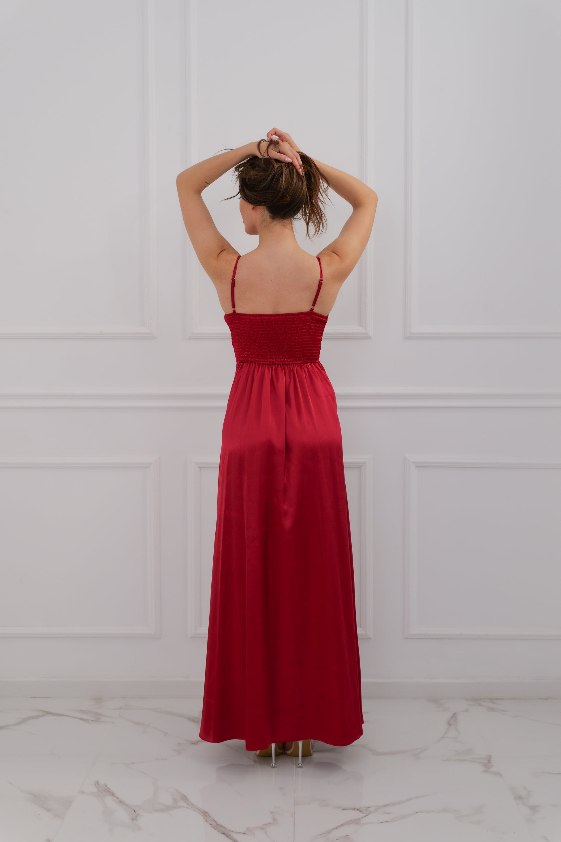 Abito lungo bordo in raso passionale