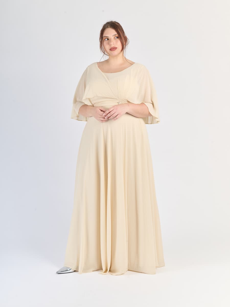Abito lungo crema con dettaglio sulla vita, maniche ampie