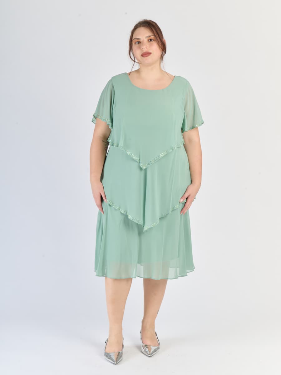 Abito midi salvia, design a livelli e maniche scollate, perfetto per eventi estivi