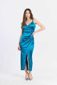 Abito ottanio satinato, spalline sottili, taglio slittato, colore raro