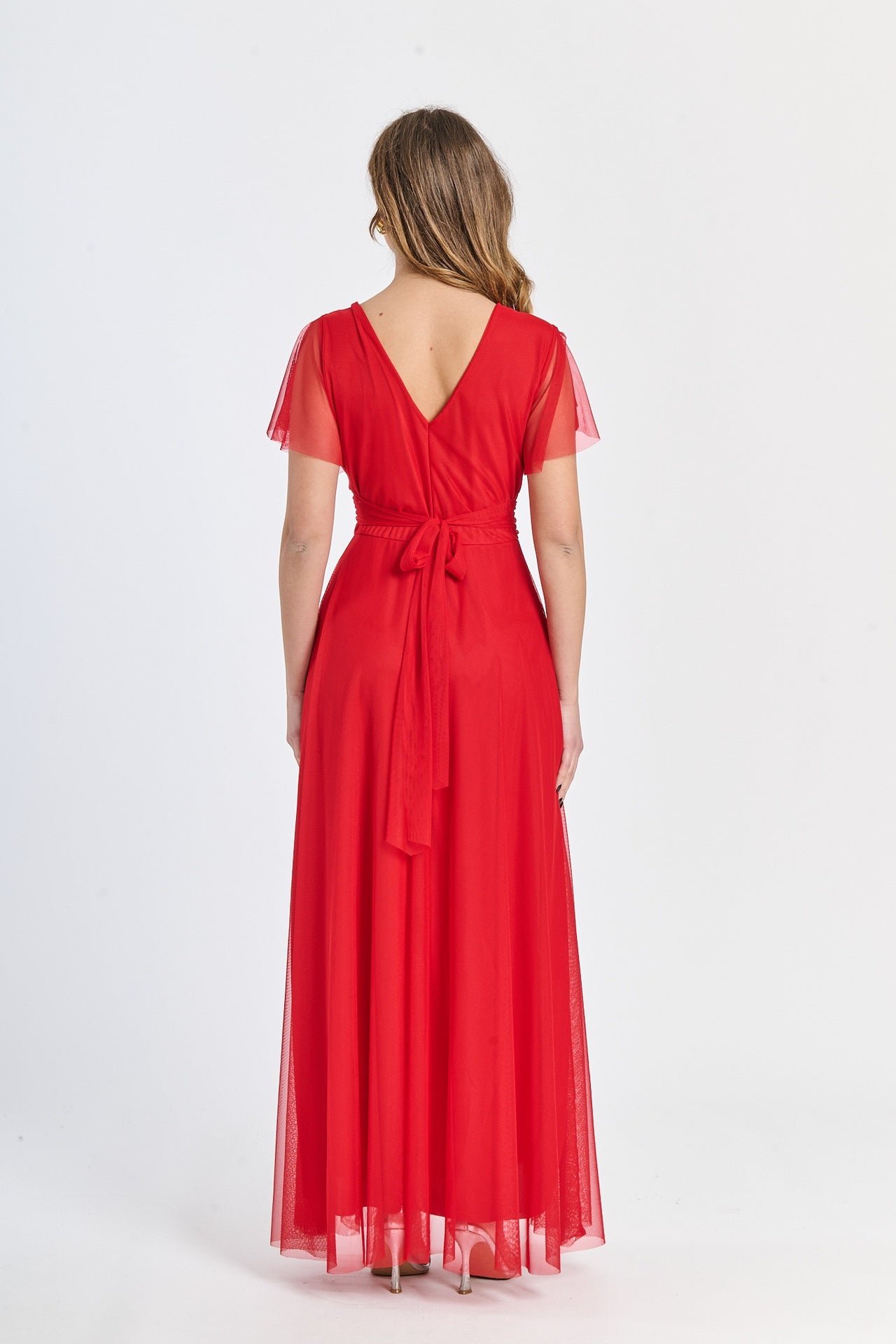 Abito rosso laccio vita, tulle trasparente, design audace, per occasioni speciali