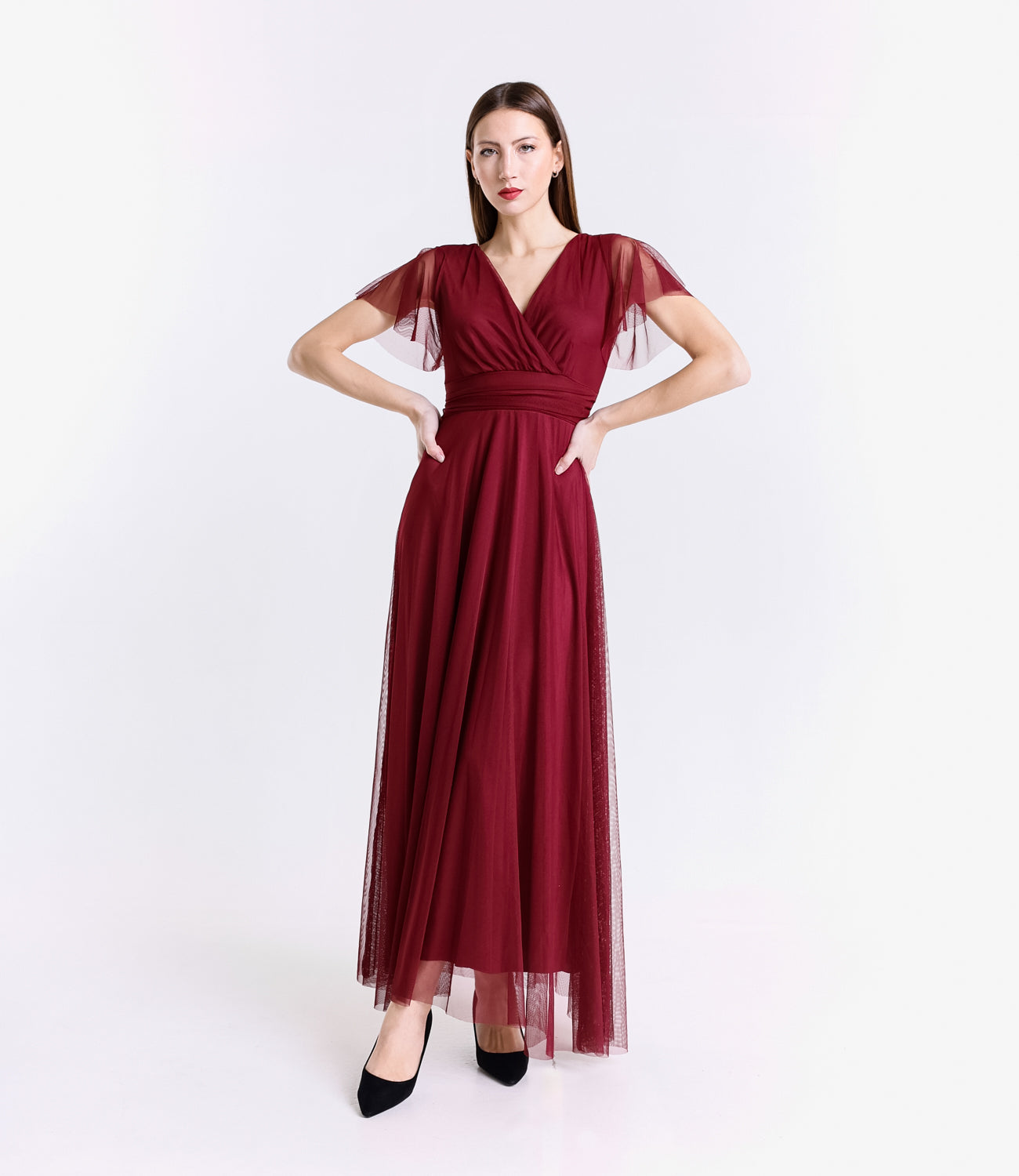 Abito vino in tulle, scollo a V, maniche chiffon, stile opulento