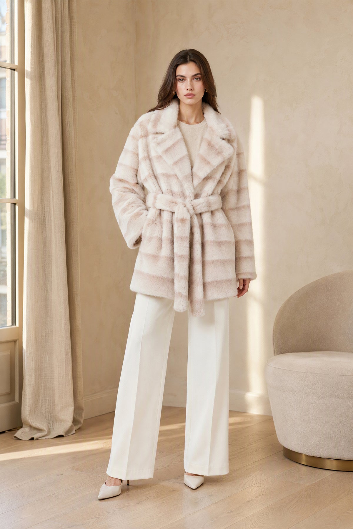Cappotto medio donna in pelliccia sintetica, ampio collo a rever con cintura regolabile Panna-1