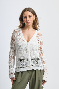 Cardigan bianco a uncinetto con maniche lunghe e colletto a V