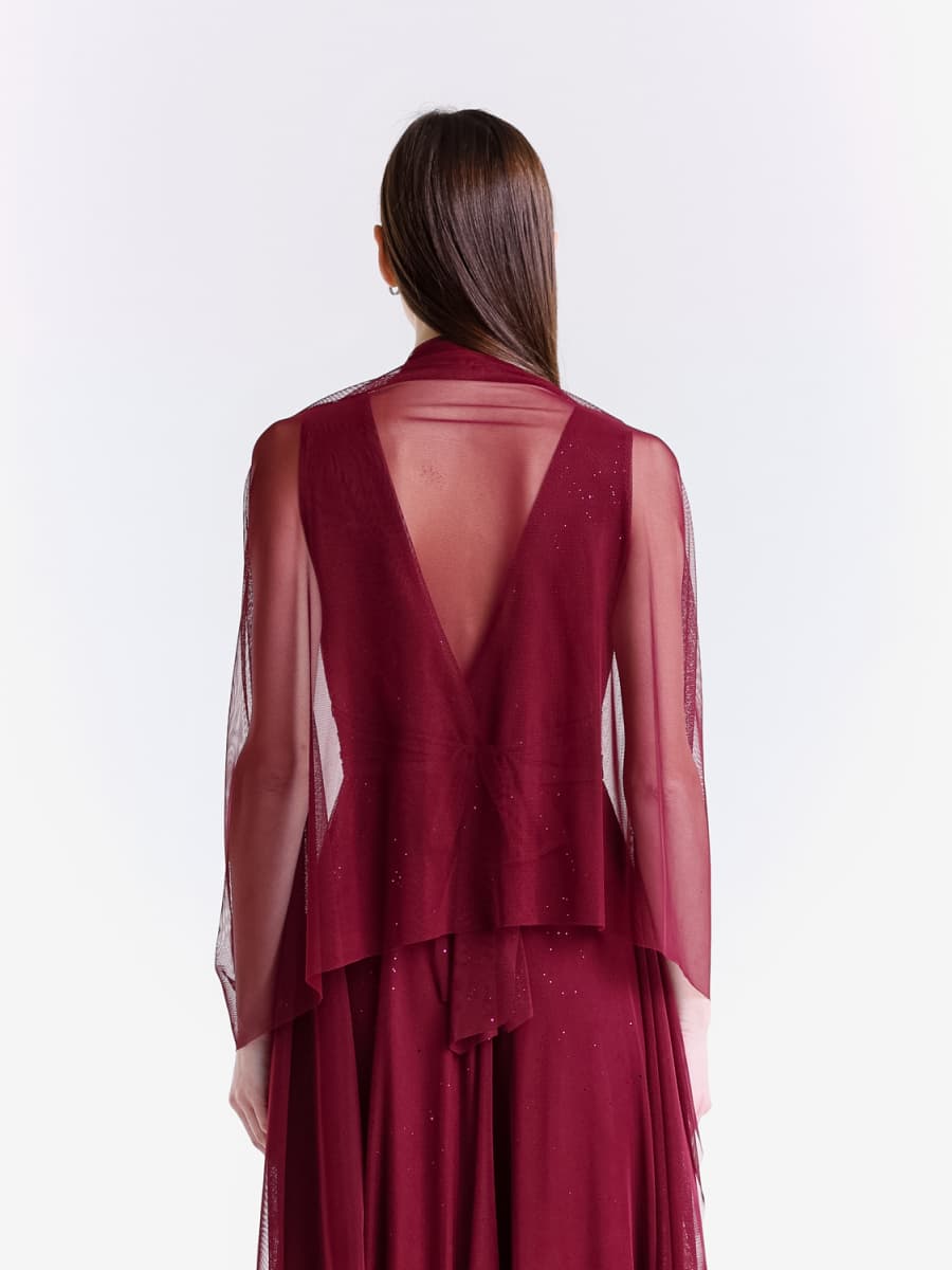 Completo da evento vino, tulle traslucido per abito e coprispalle