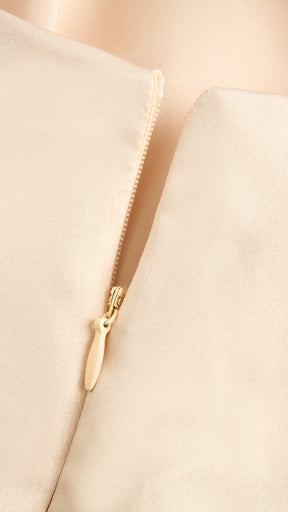 Elegant Long Satin Dress with Thin Straps – “Estella”