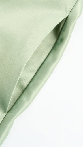 Elegant Long Satin Dress with Thin Straps – “Estella”