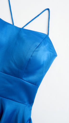 Elegant Long Satin Dress with Thin Straps – “Estella”